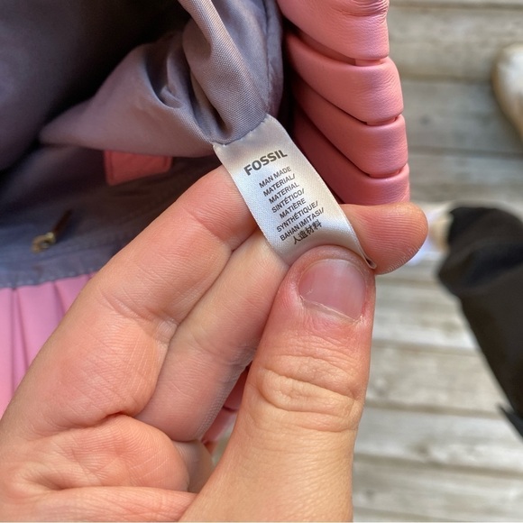 Fossil Rayna Drawstring Crossbody Bag Pink Tassel Bag - Picture 11 of 13